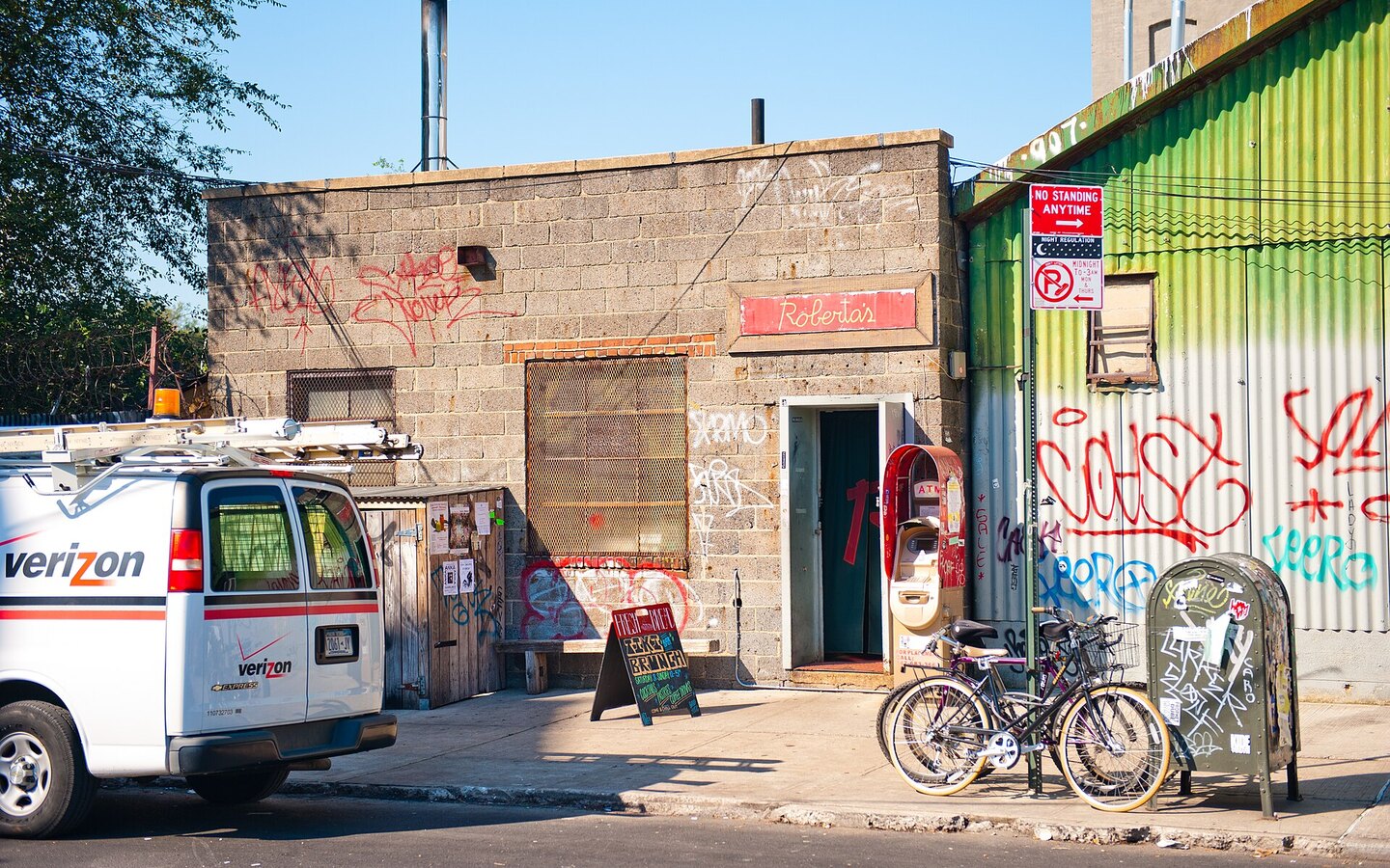Roberta's — Restaurant in Brooklyn
